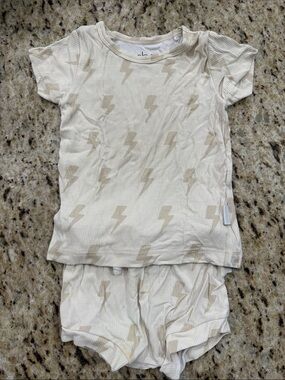 Shore Baby Co Kids Cream Lightning Bolt Matching Set